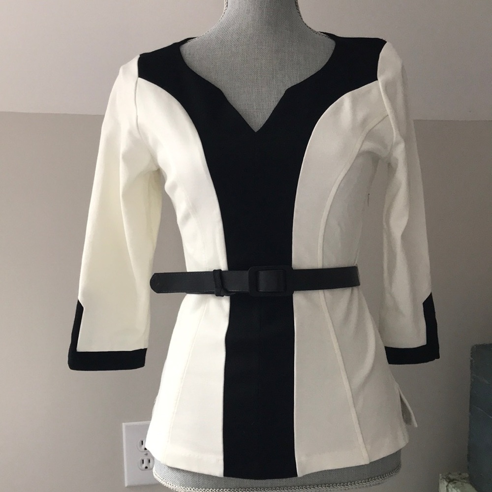 WHBM black and white belt top